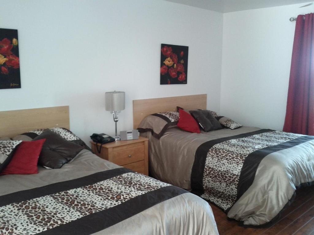 Motel Lac St-Jean Chambord Room photo